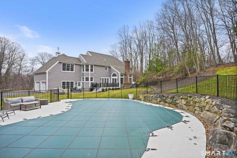 6 Shepards Way New Fairfield CT 06812