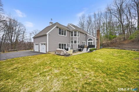 6 Shepards Way New Fairfield CT 06812