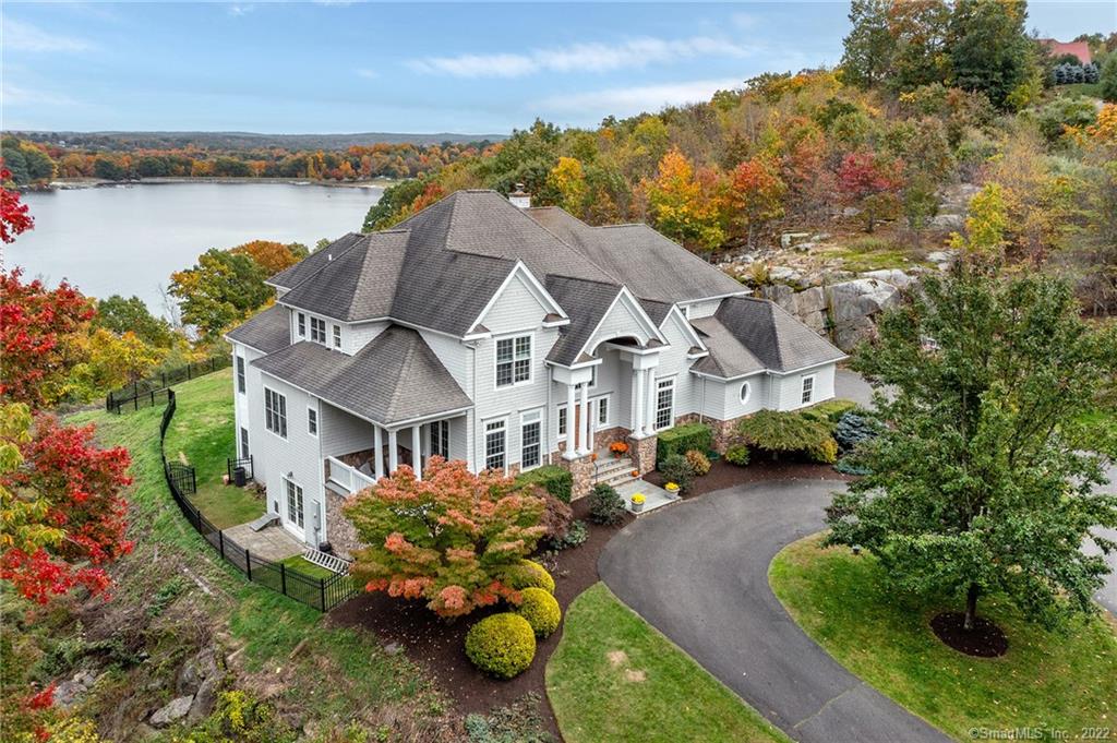16 Shoreview Lane Danbury CT 06811
