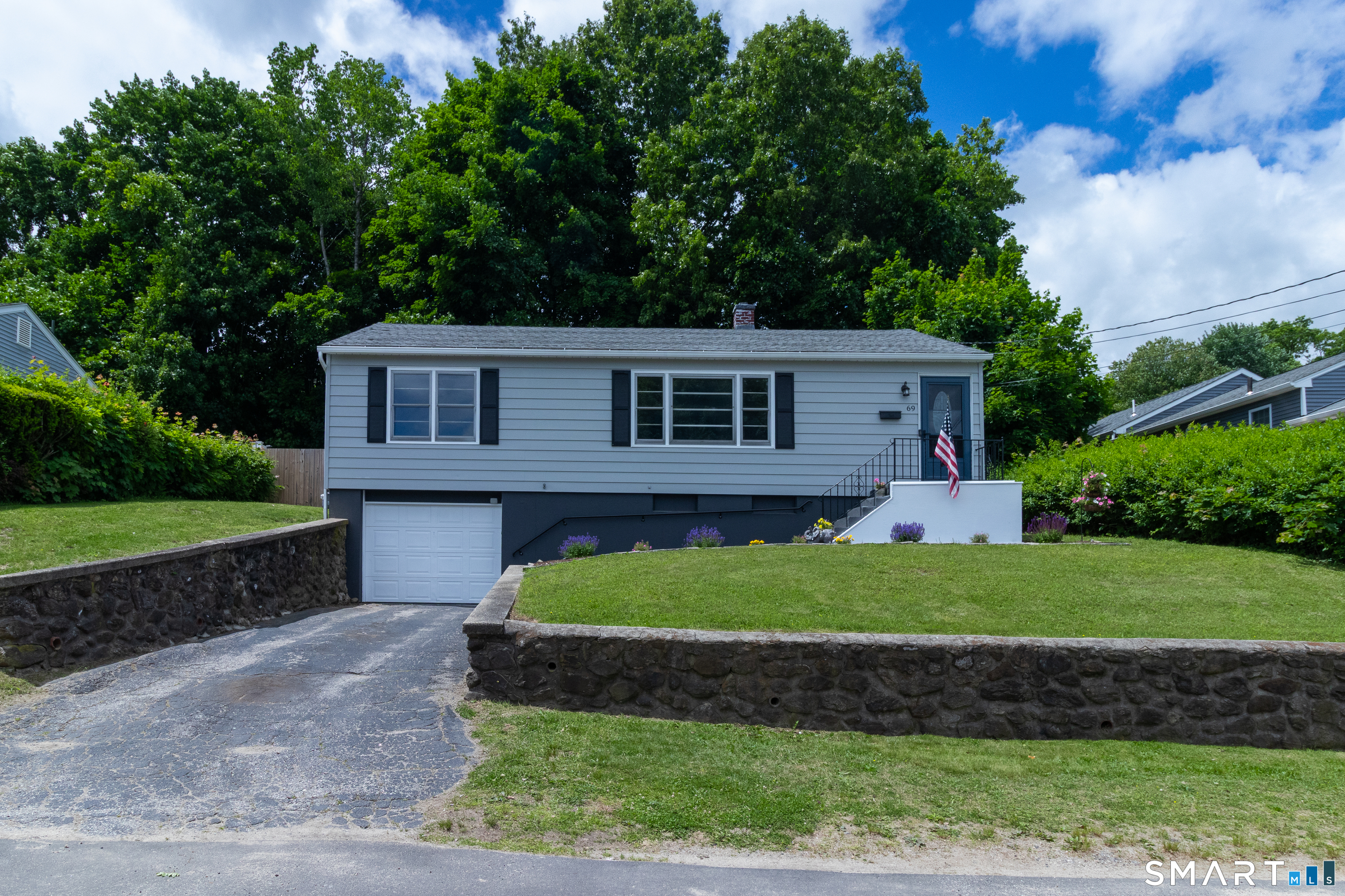 69 Spring Garden Avenue Waterbury CT 06708