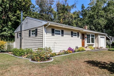 27 Deepwood Drive Bethel CT 06801