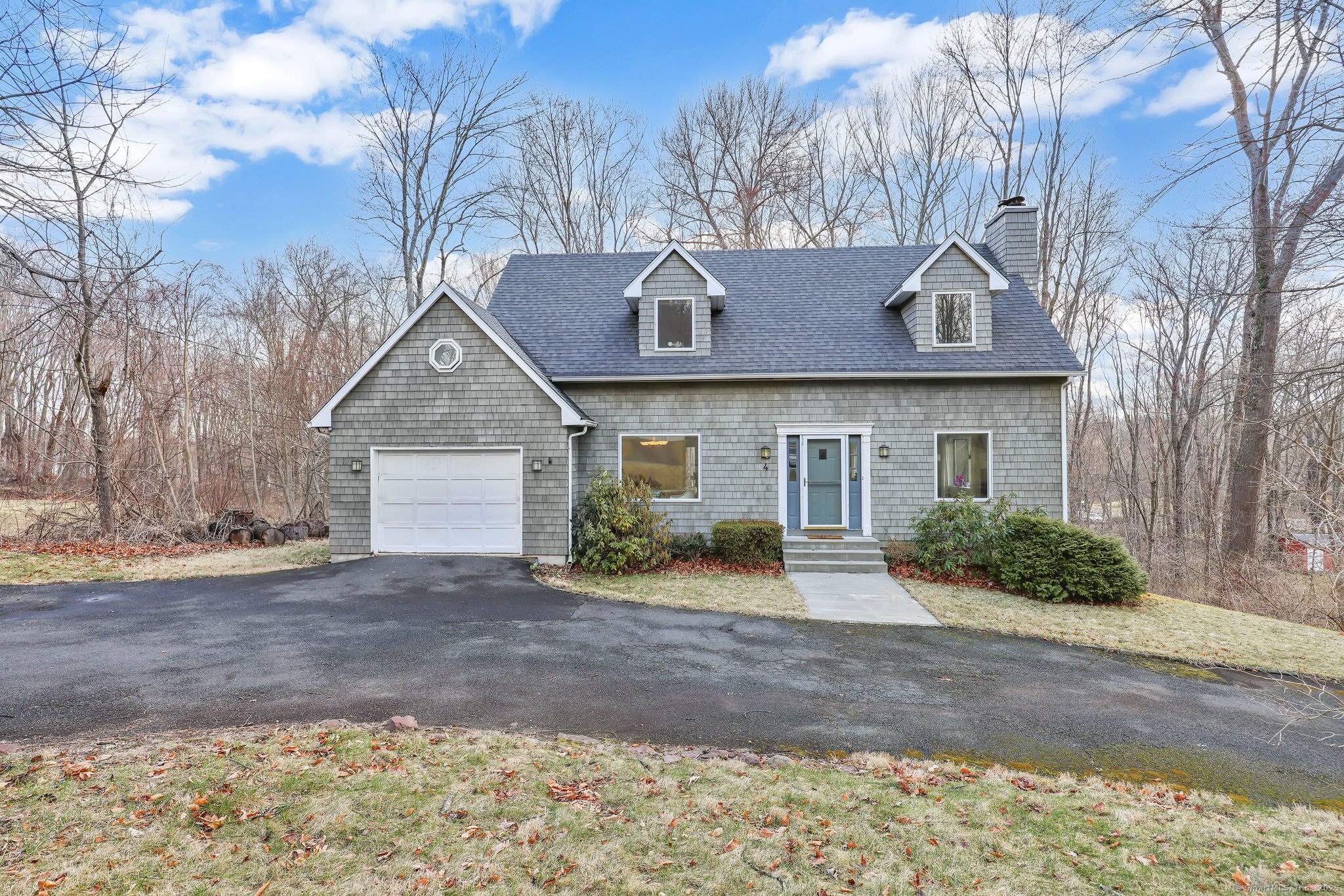 4 Grant Hill Road Bloomfield CT 06002