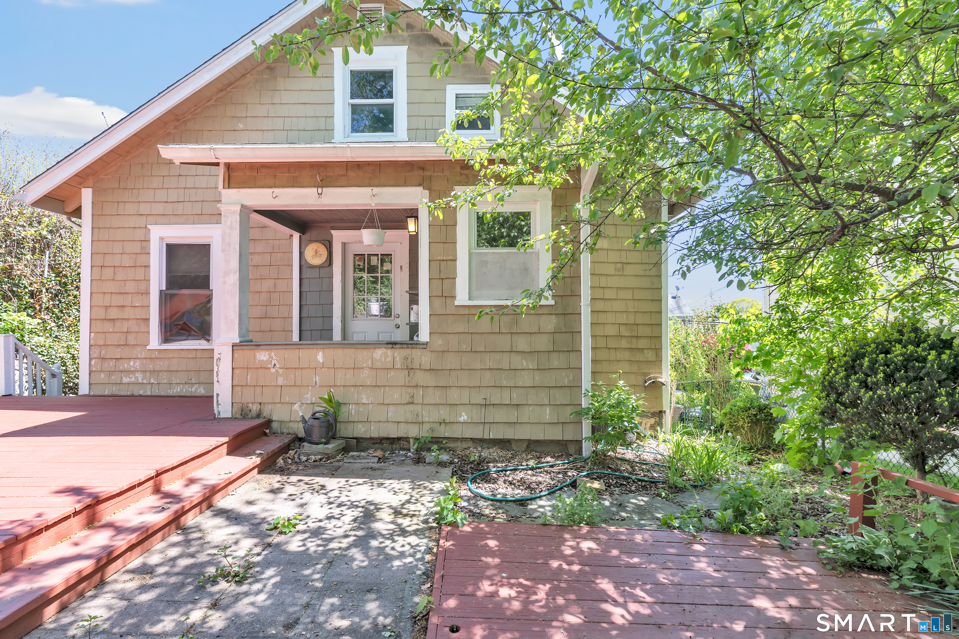 17 Reynolds Avenue Stamford CT 06905