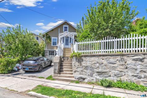 17 Reynolds Avenue Stamford CT 06905