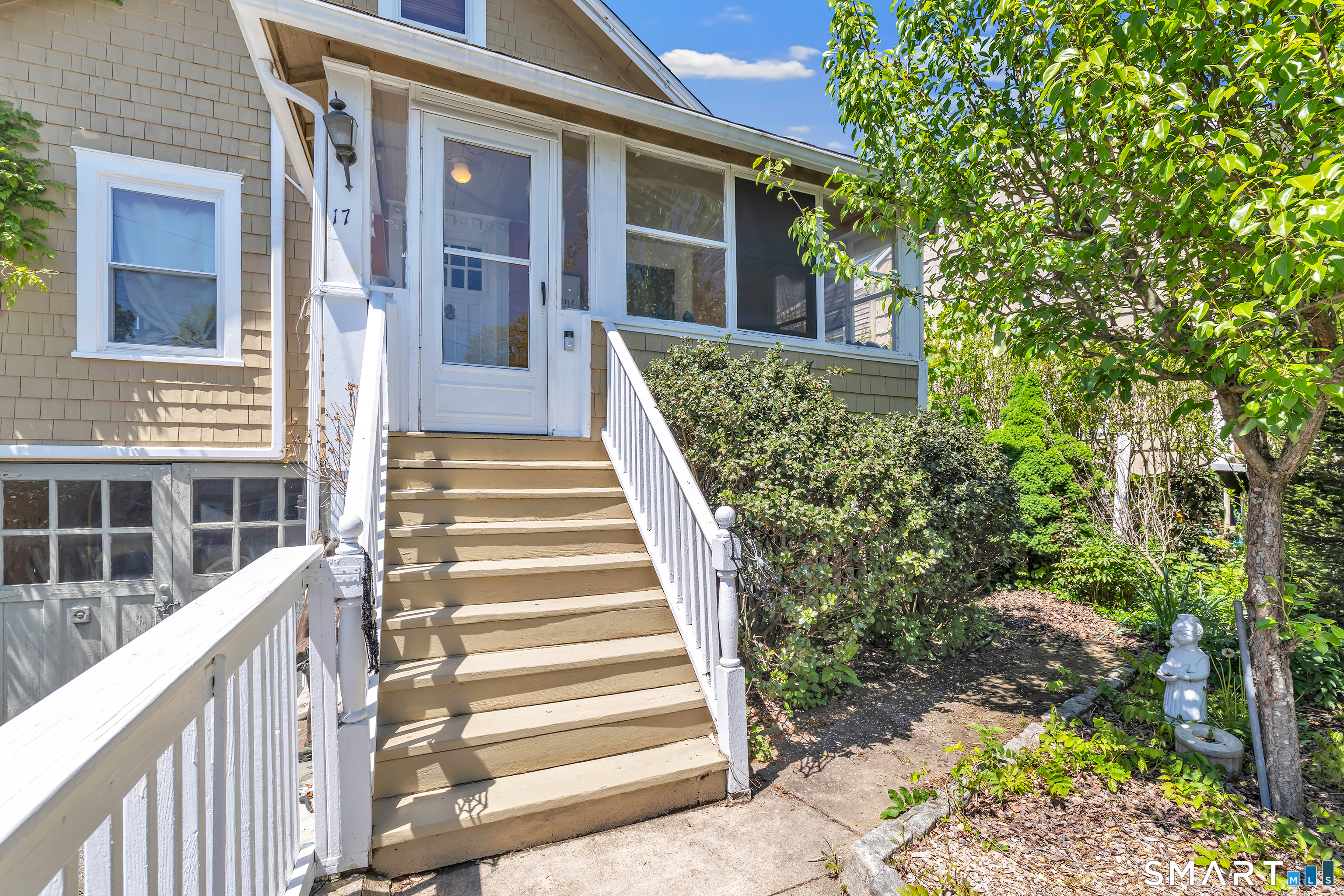 17 Reynolds Avenue Stamford CT 06905