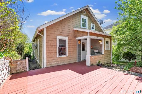 17 Reynolds Avenue Stamford CT 06905