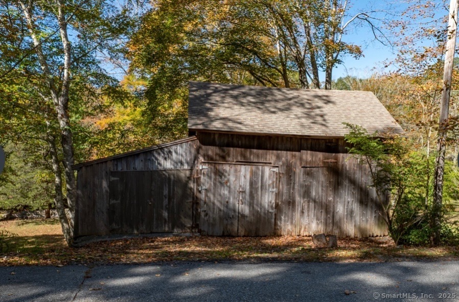 11 Phelps Road East Haddam CT 06423