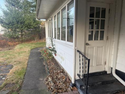 8 Nelson Place Fairfield CT 06825