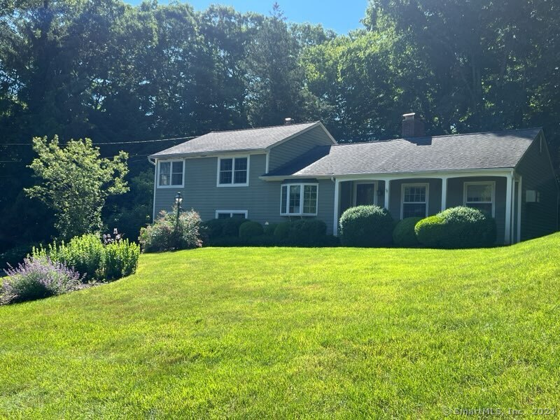 1 Sycamore Drive Newtown CT 06470