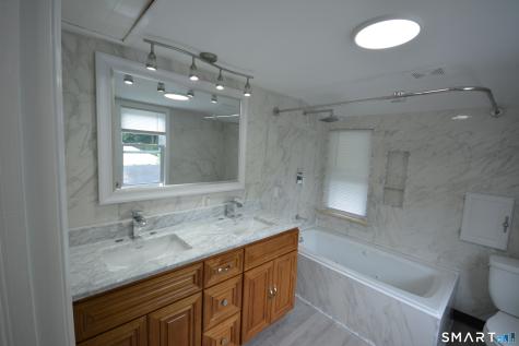 184 West Avenue Milford CT 06461