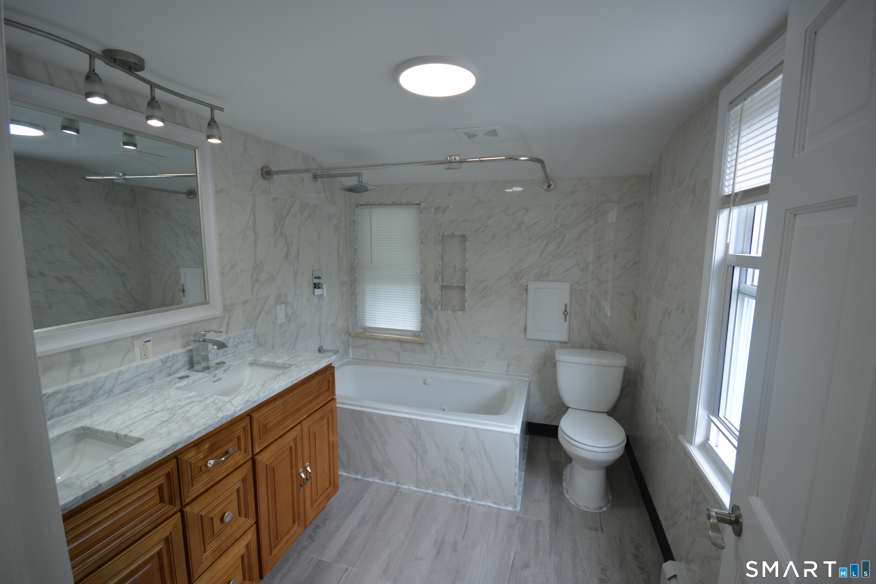 184 West Avenue Milford CT 06461