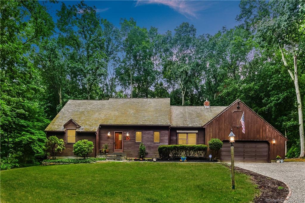 10 Ferro Court East Lyme CT 06333
