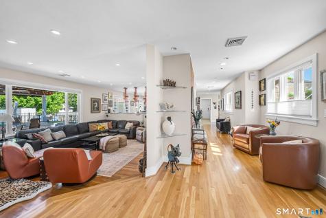 1085 Ocean Avenue New London CT 06320