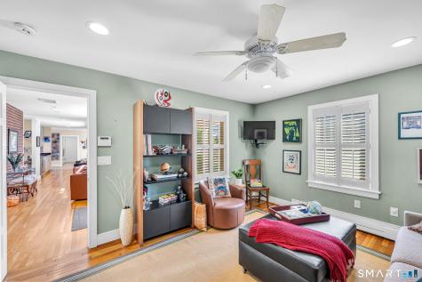 1085 Ocean Avenue New London CT 06320