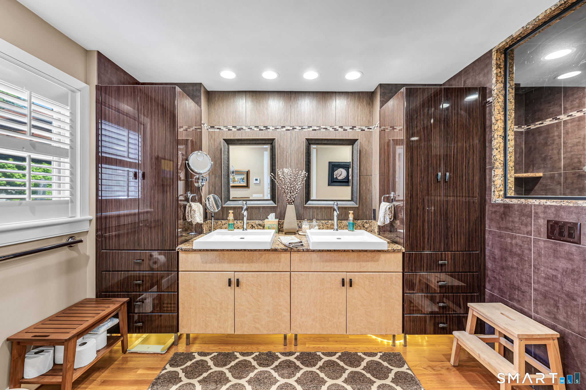 1085 Ocean Avenue New London CT 06320