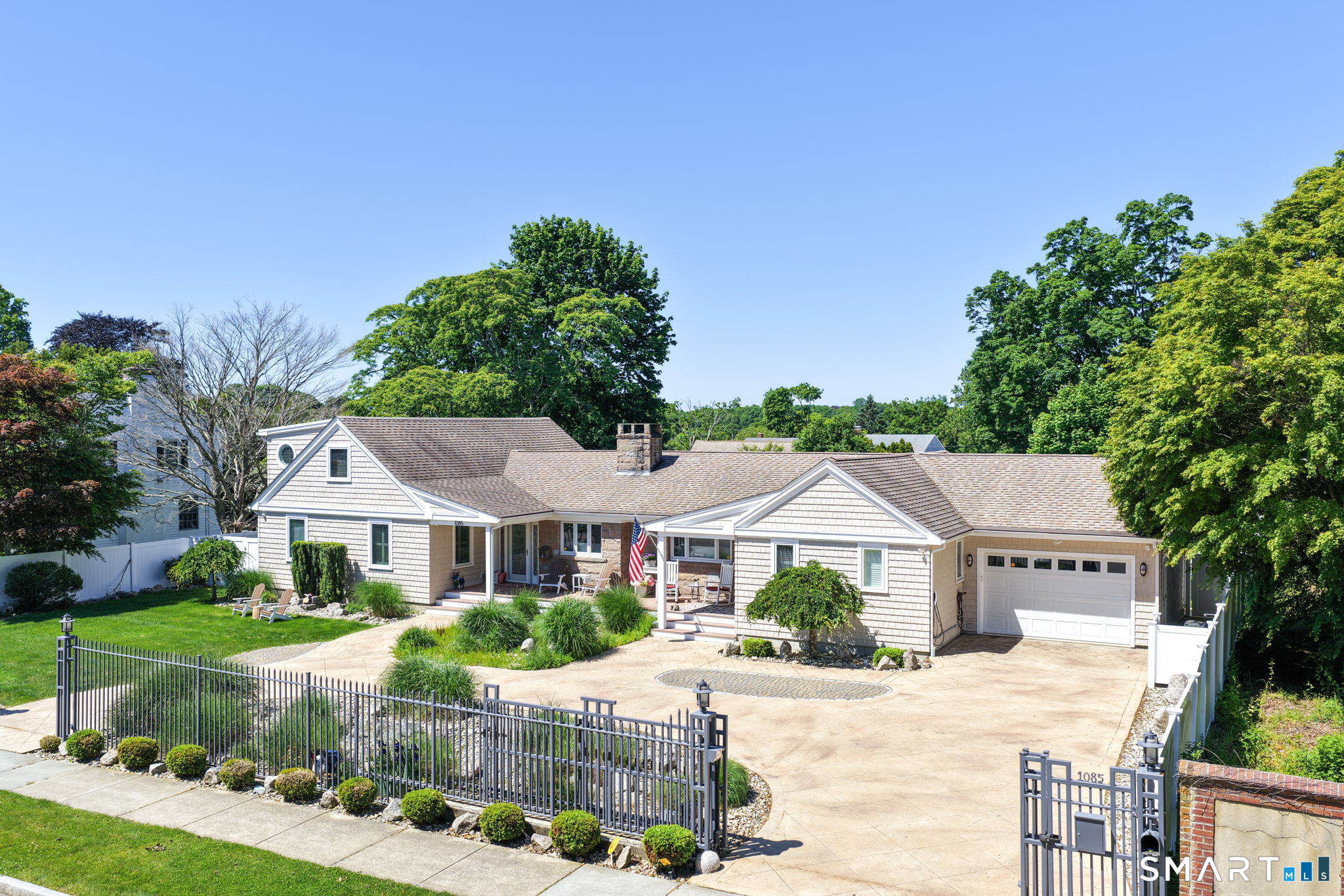 1085 Ocean Avenue New London CT 06320