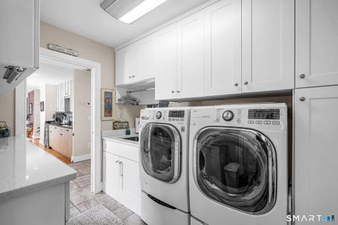 1085 Ocean Avenue New London CT 06320