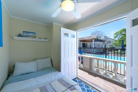 1085 Ocean Avenue New London CT 06320