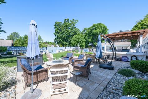 1085 Ocean Avenue New London CT 06320