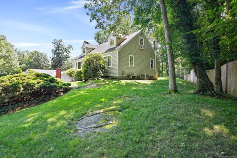 11 Pond Place Greenwich CT 06807