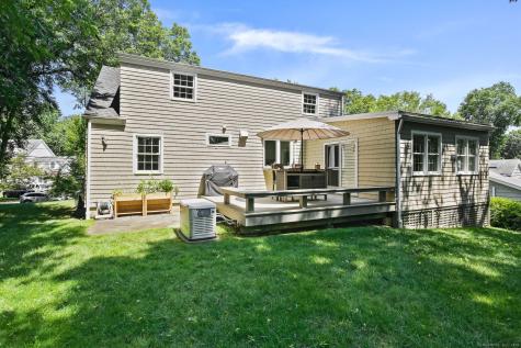 11 Pond Place Greenwich CT 06807