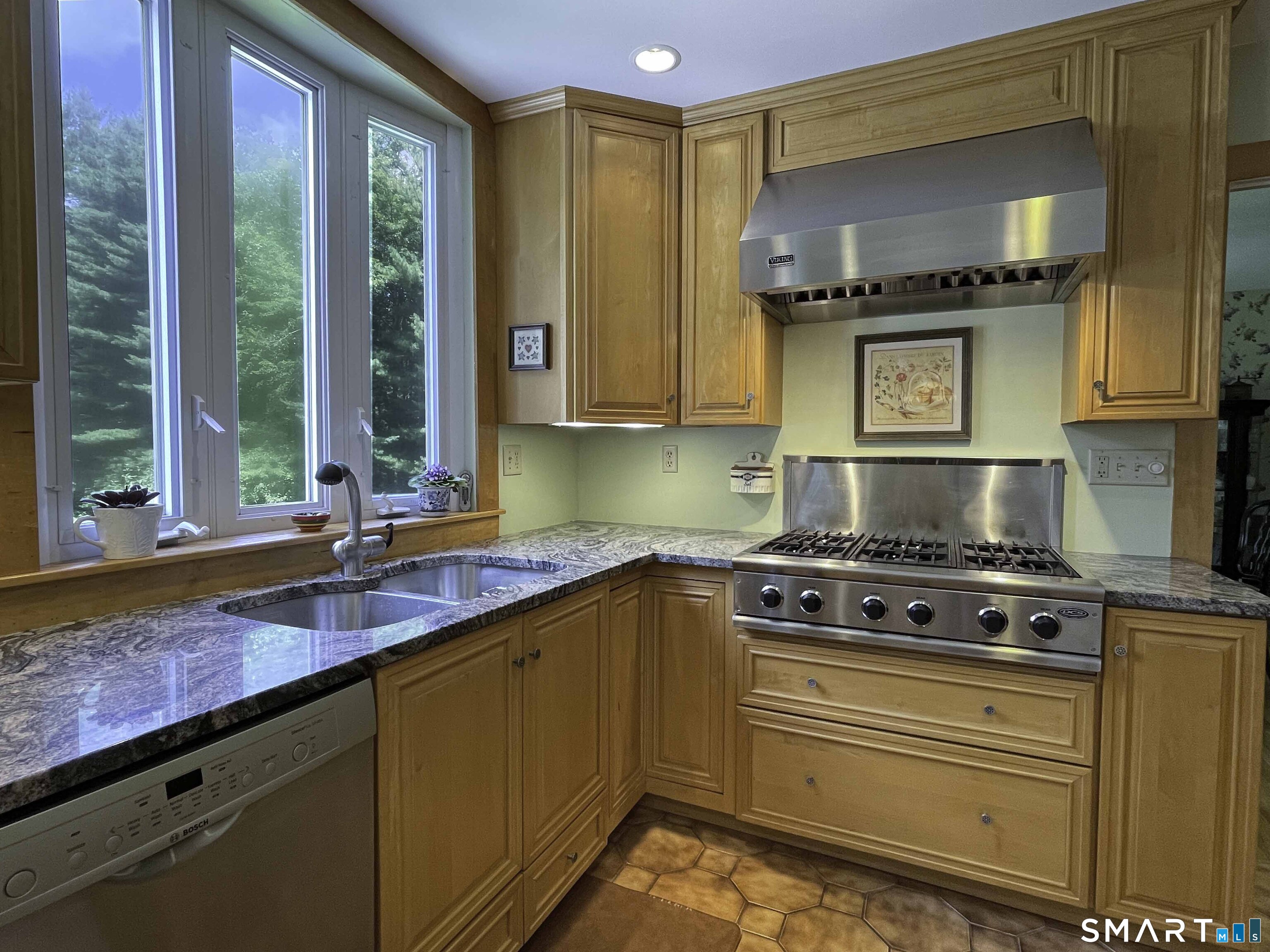 38 Grey Fox Trail Woodbury CT 06798