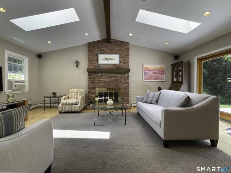38 Grey Fox Trail Woodbury CT 06798