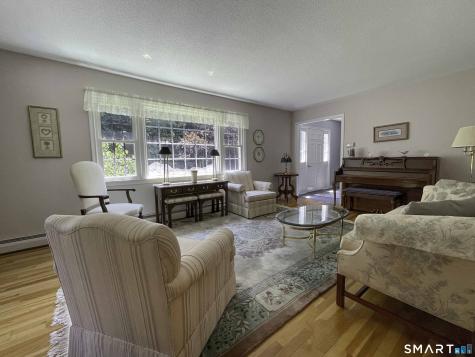 38 Grey Fox Trail Woodbury CT 06798