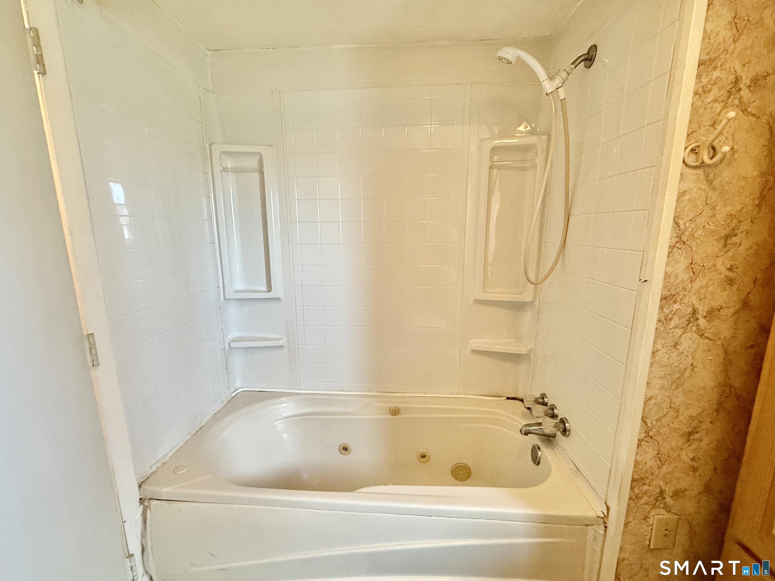 9 North Road East Windsor CT 06088