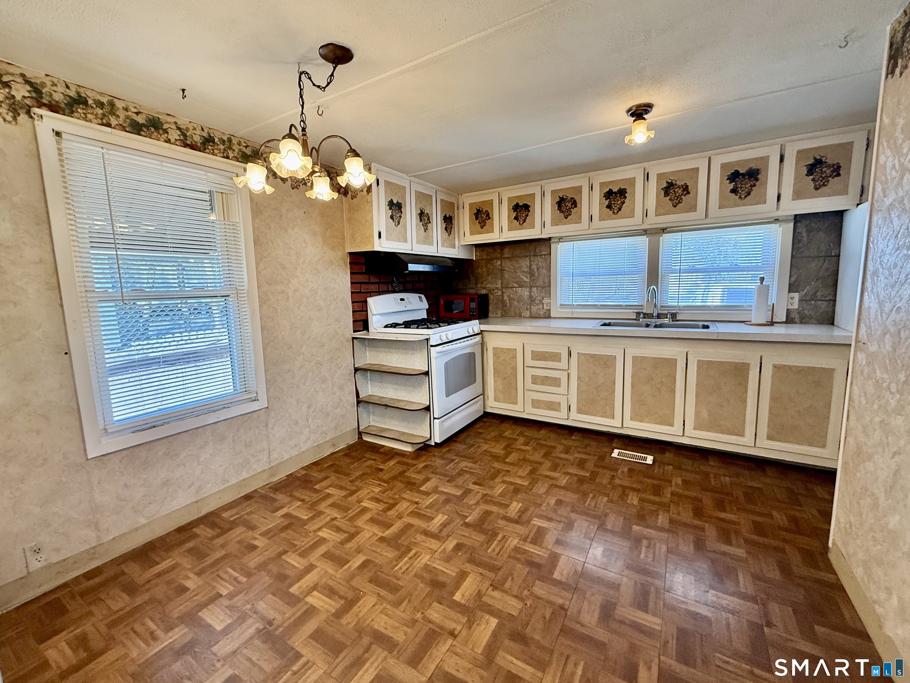 9 North Road East Windsor CT 06088