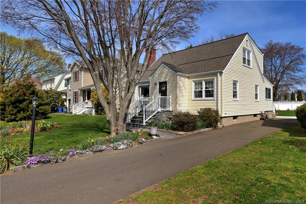 390 Washington Parkway Stratford CT 06615