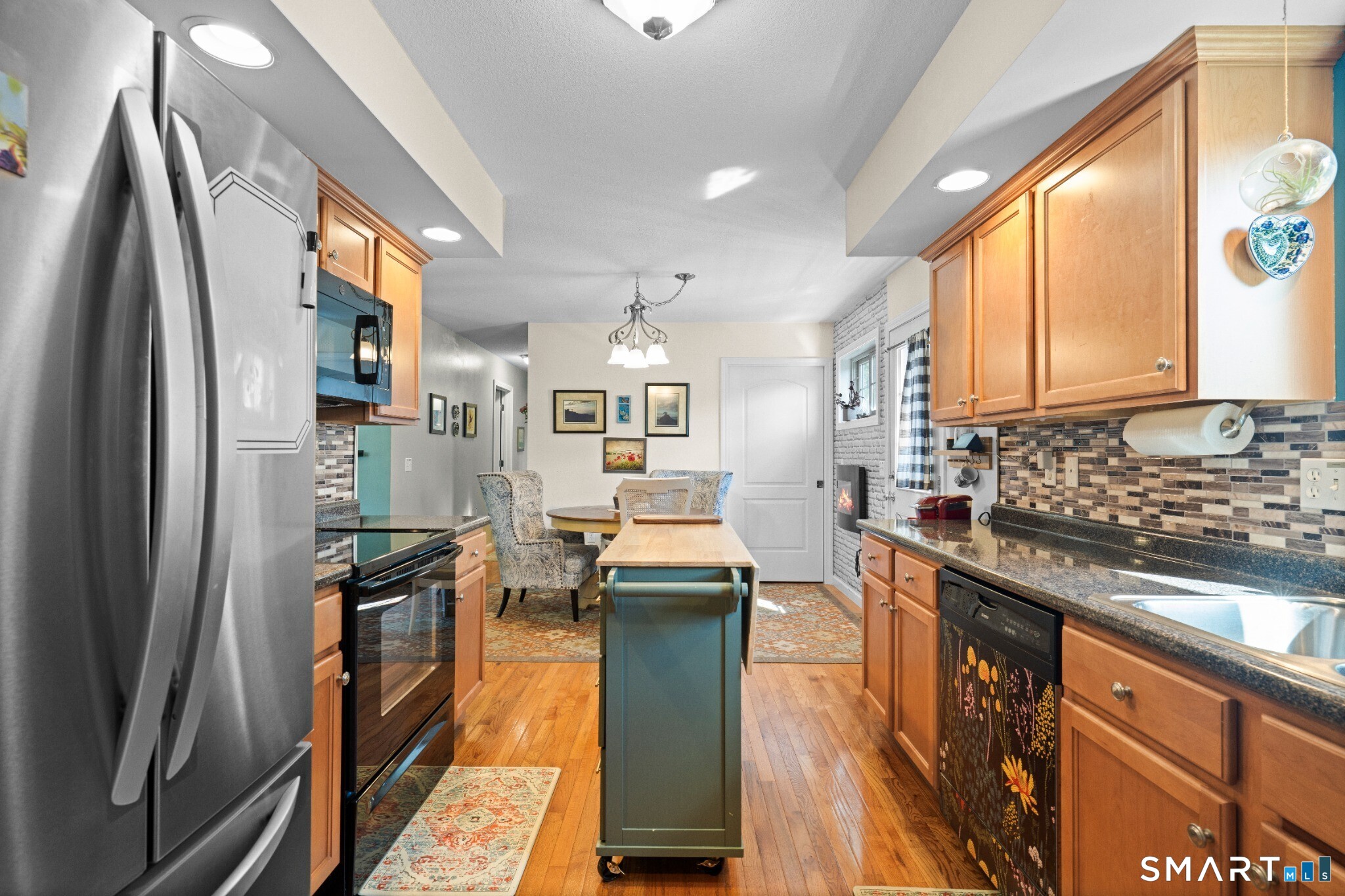 61 South Street Windsor Locks CT 06096
