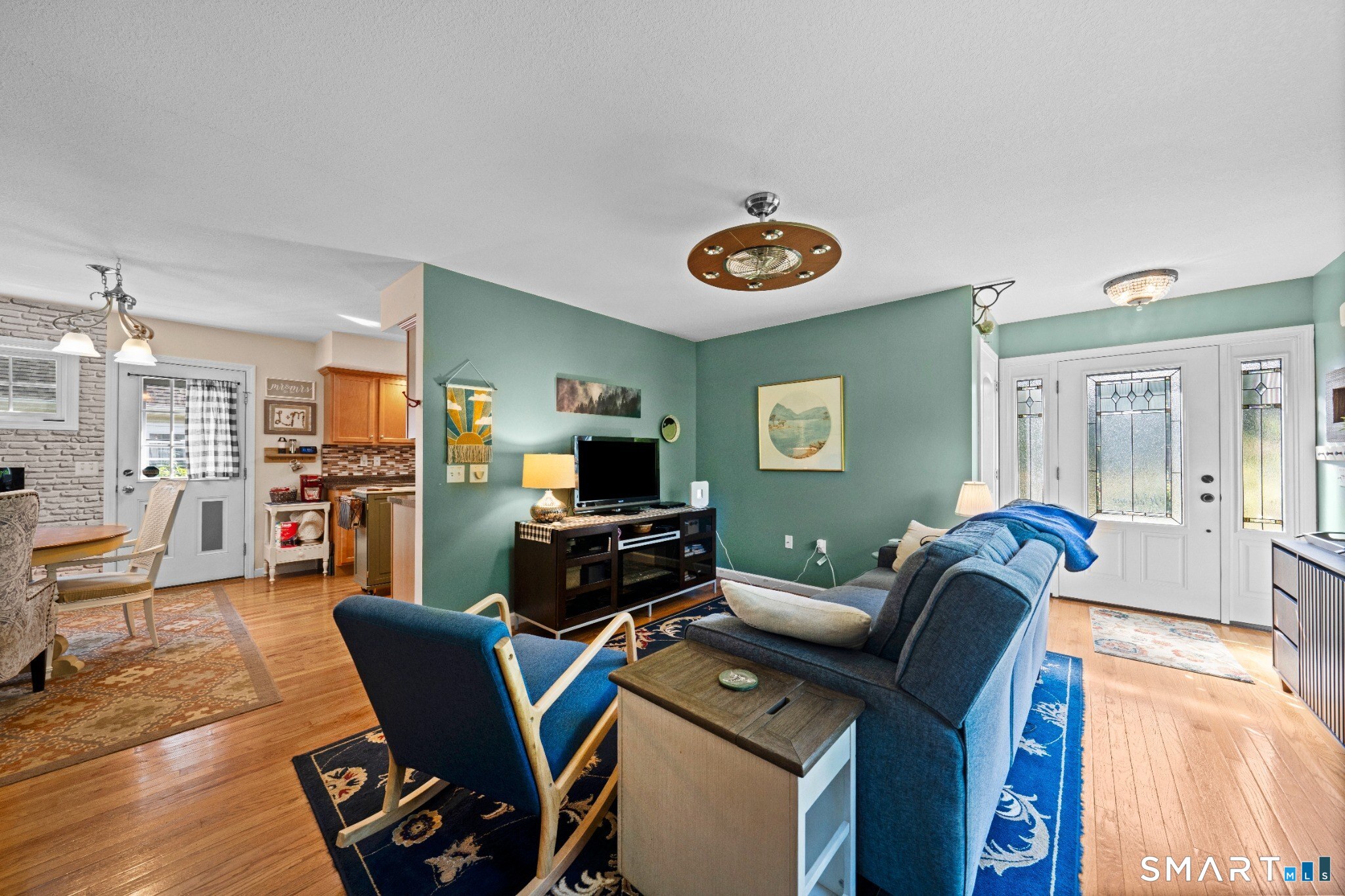 61 South Street Windsor Locks CT 06096