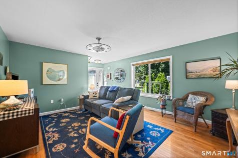 61 South Street Windsor Locks CT 06096
