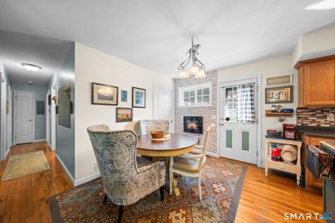 61 South Street Windsor Locks CT 06096