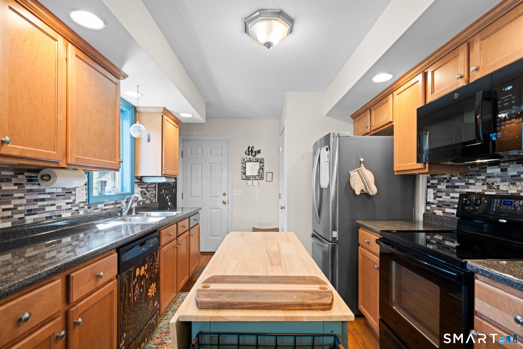 61 South Street Windsor Locks CT 06096