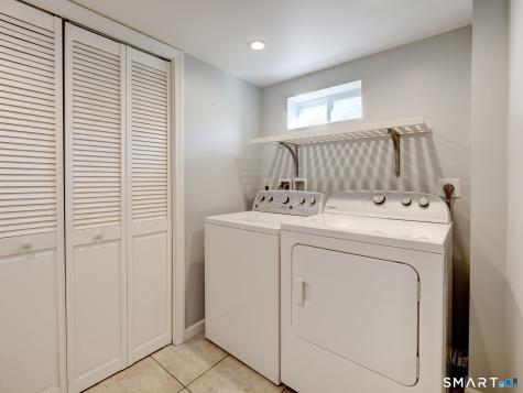 39 Eleanor Road East Hartford CT 06118