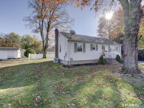 39 Eleanor Road East Hartford CT 06118