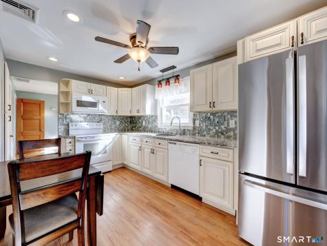 39 Eleanor Road East Hartford CT 06118