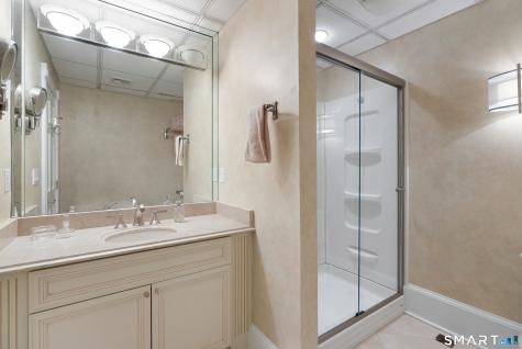 57 Thistledown Suffield CT 06078