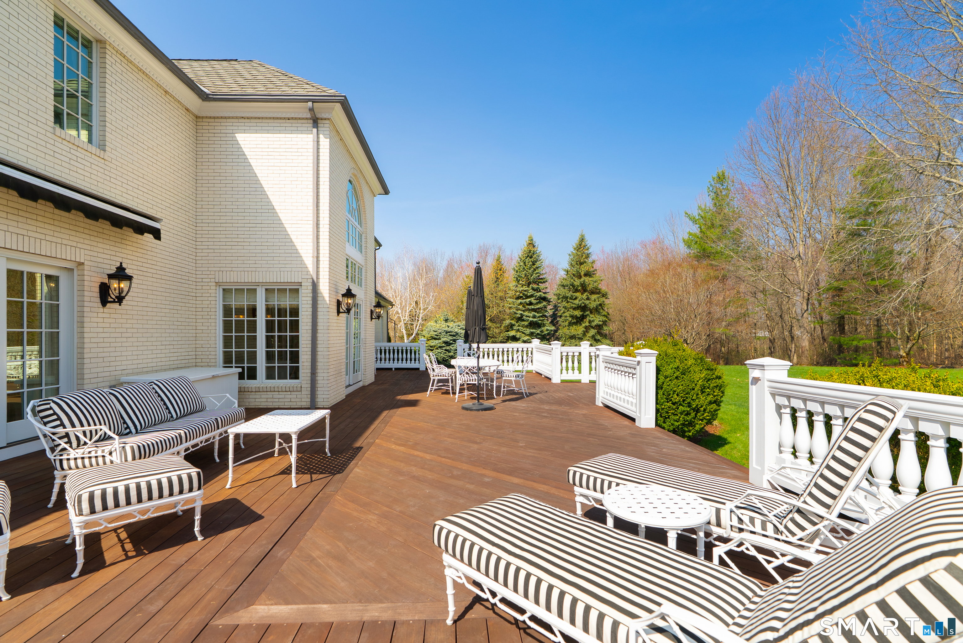 57 Thistledown Suffield CT 06078