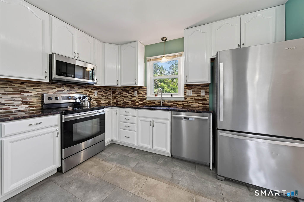 6 Ridge Road Seymour CT 06483