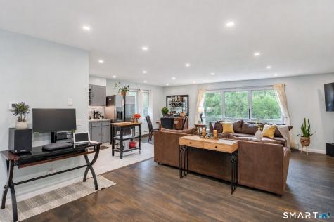 11 Hammond Road New Fairfield CT 06812