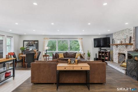 11 Hammond Road New Fairfield CT 06812