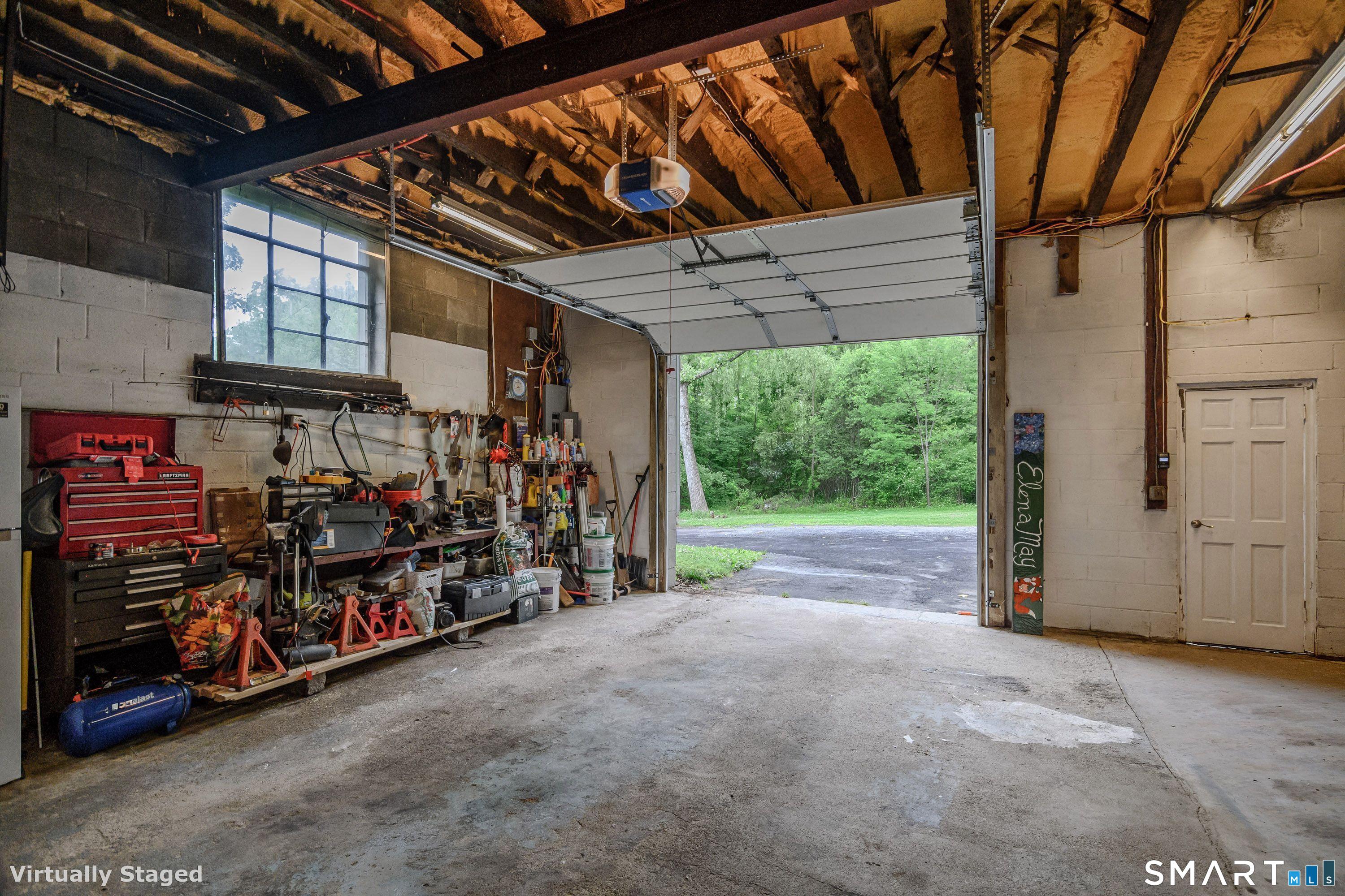 11 Hammond Road New Fairfield CT 06812