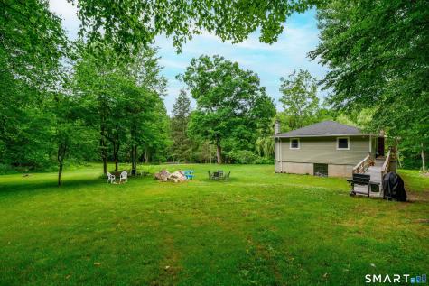 11 Hammond Road New Fairfield CT 06812
