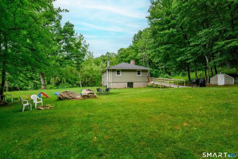 11 Hammond Road New Fairfield CT 06812
