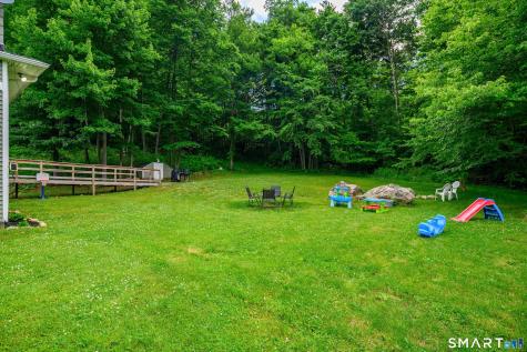 11 Hammond Road New Fairfield CT 06812