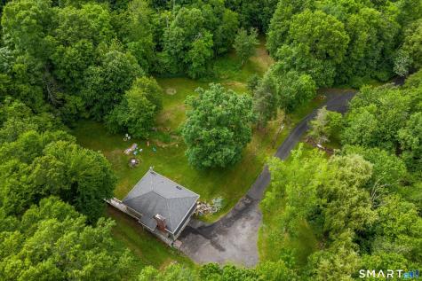 11 Hammond Road New Fairfield CT 06812