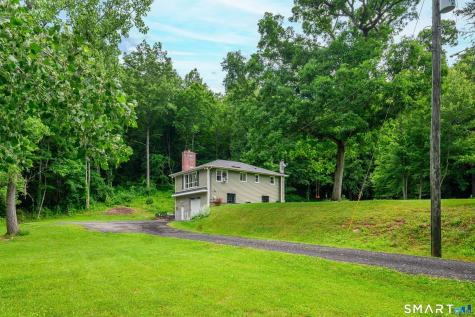 11 Hammond Road New Fairfield CT 06812